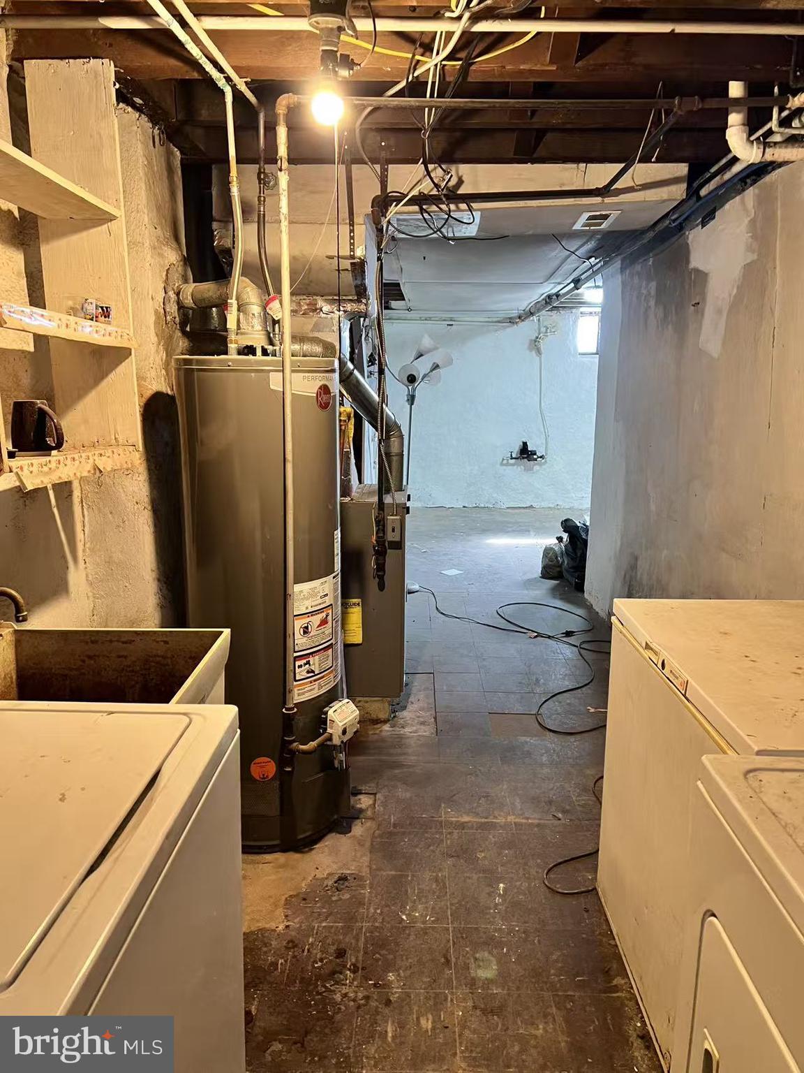 LAWNCREST - Residential