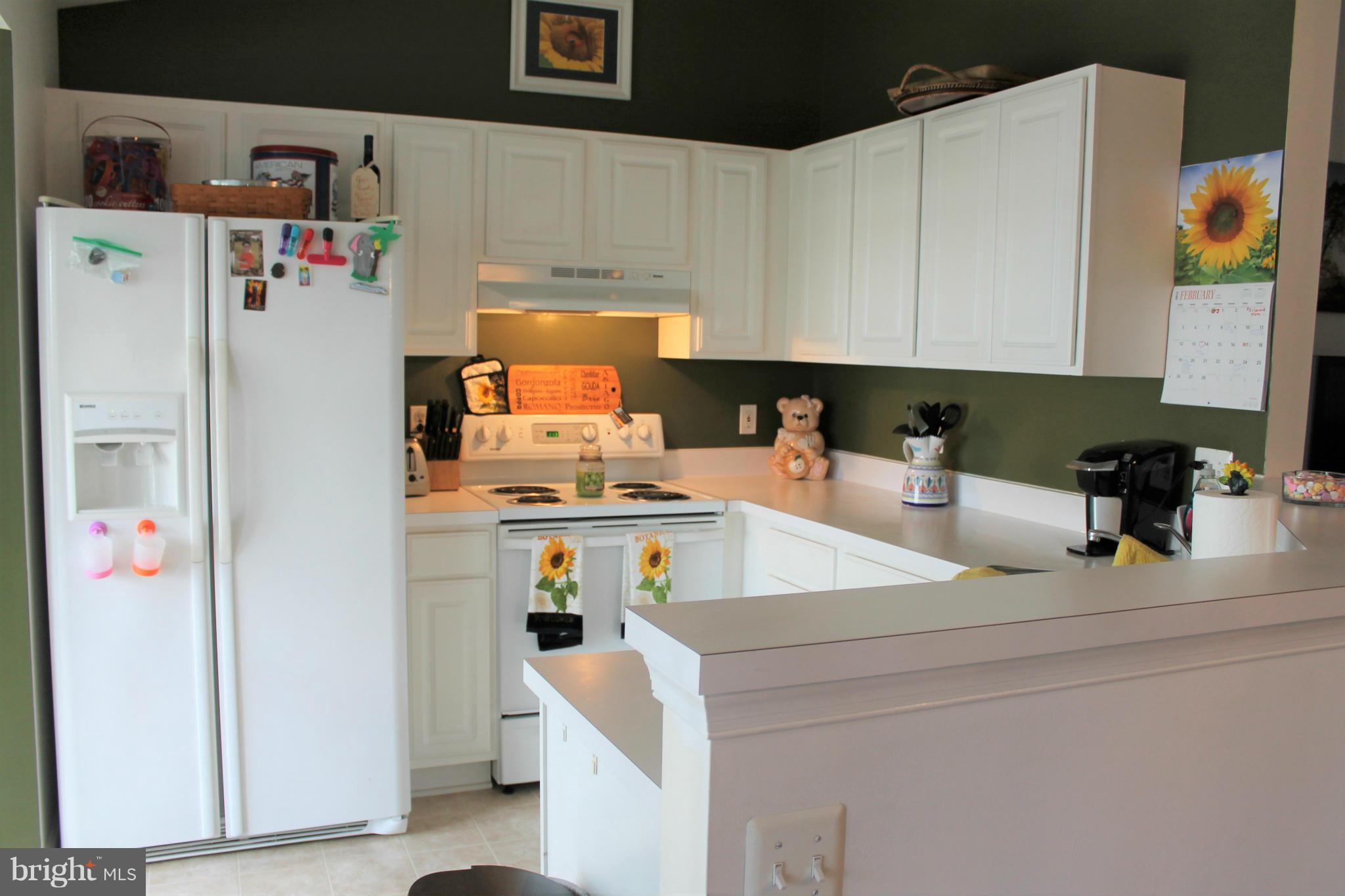 CROMWELL FOUNTAIN - Residential