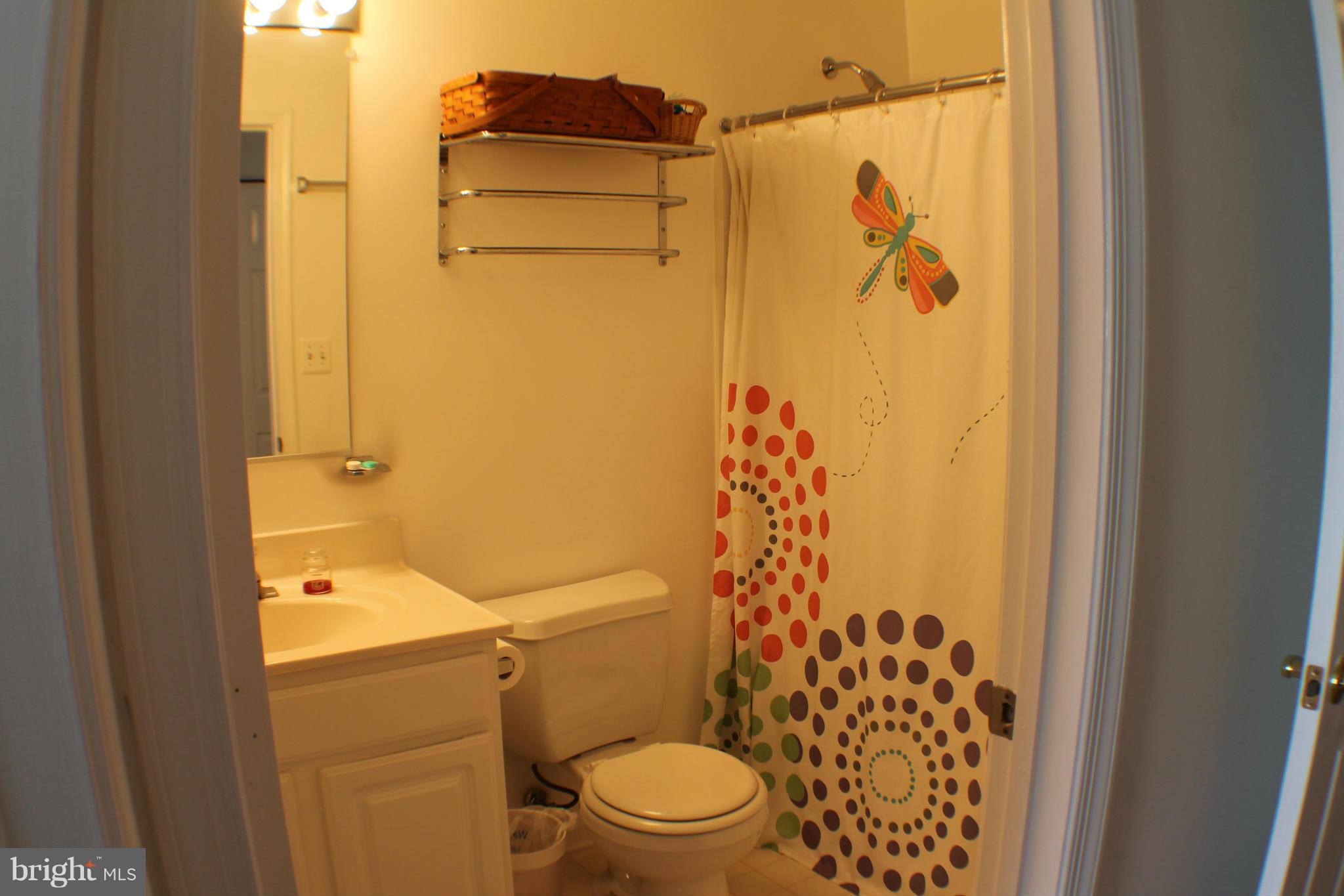 CROMWELL FOUNTAIN - Residential