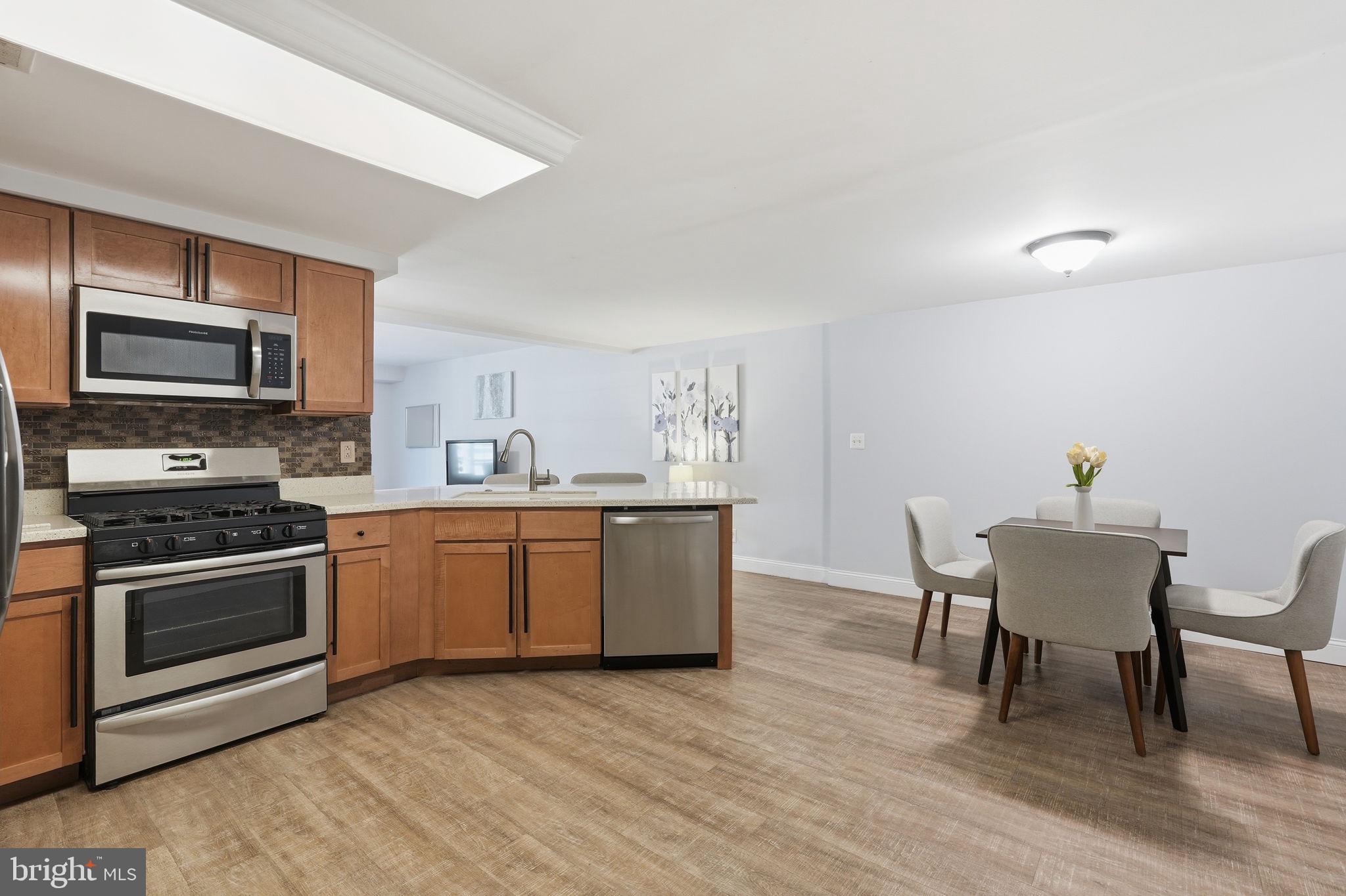 1603 N VAN DORN STREET B