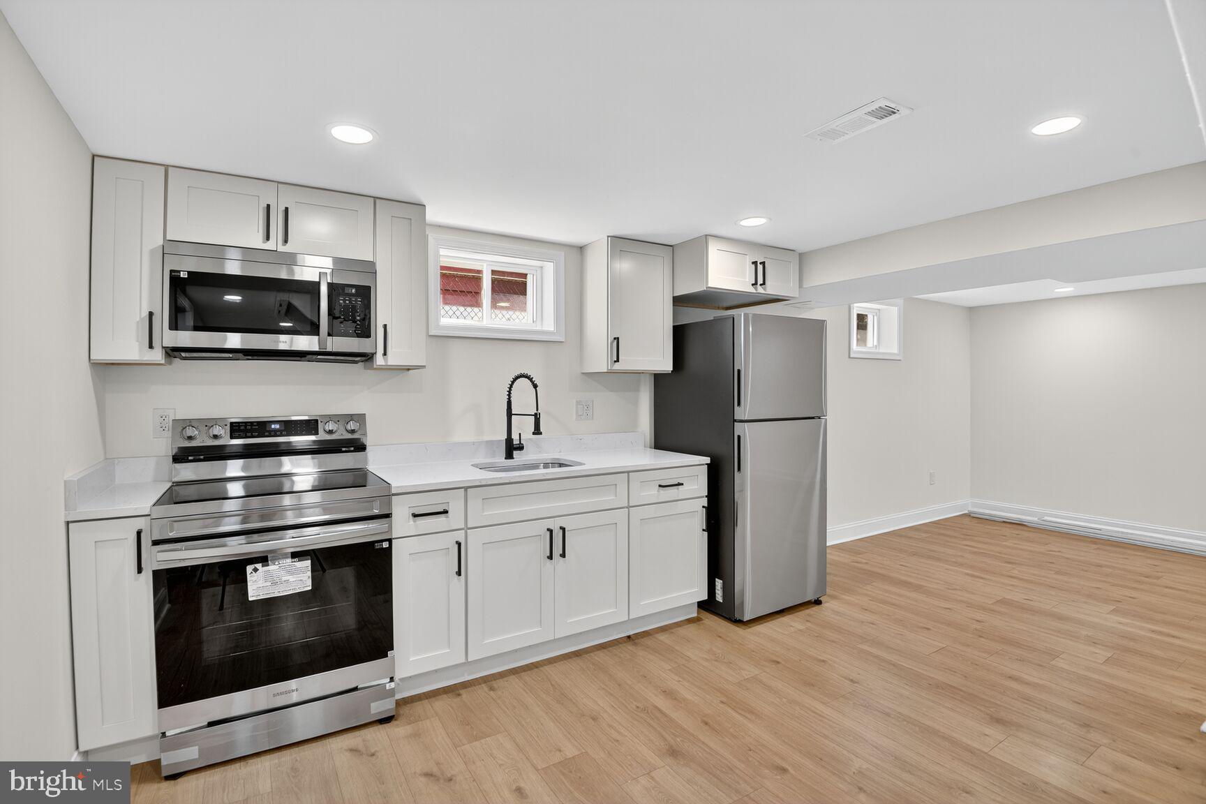 COLUMBIA PARK - Residential