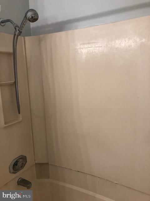 TOWNES OF GLOUCESTER - Residential Lease