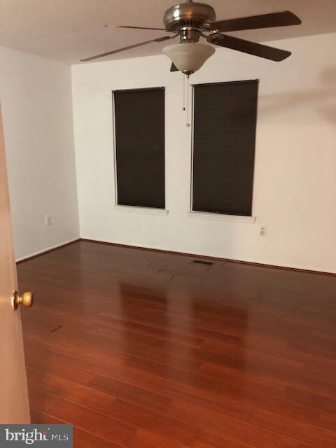 TOWNES OF GLOUCESTER - Residential Lease