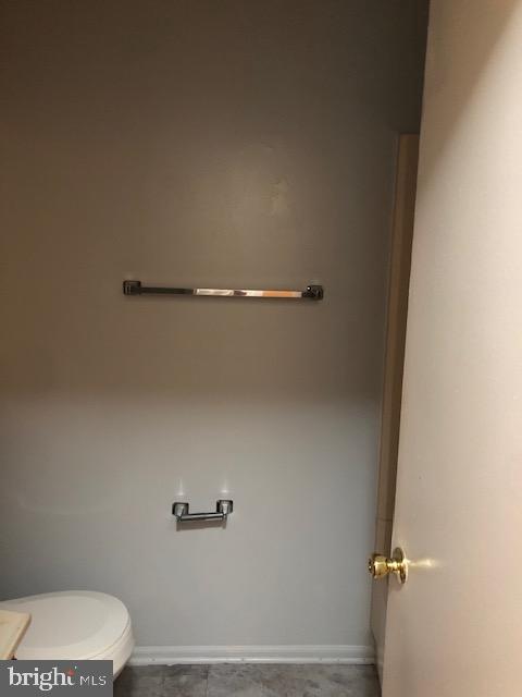 TOWNES OF GLOUCESTER - Residential Lease