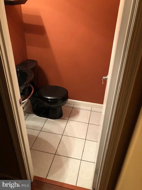 TOWNES OF GLOUCESTER - Residential Lease