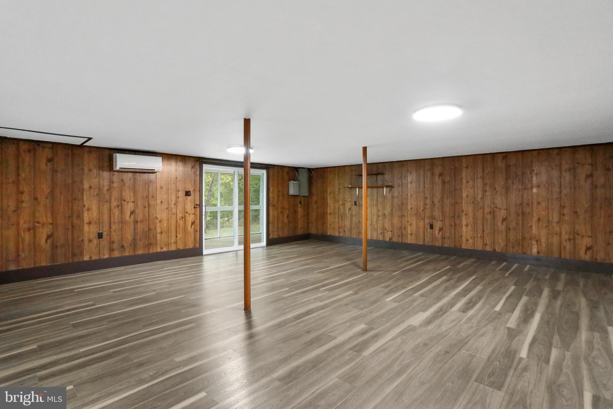 INDIAN SPRING PARK - Residential