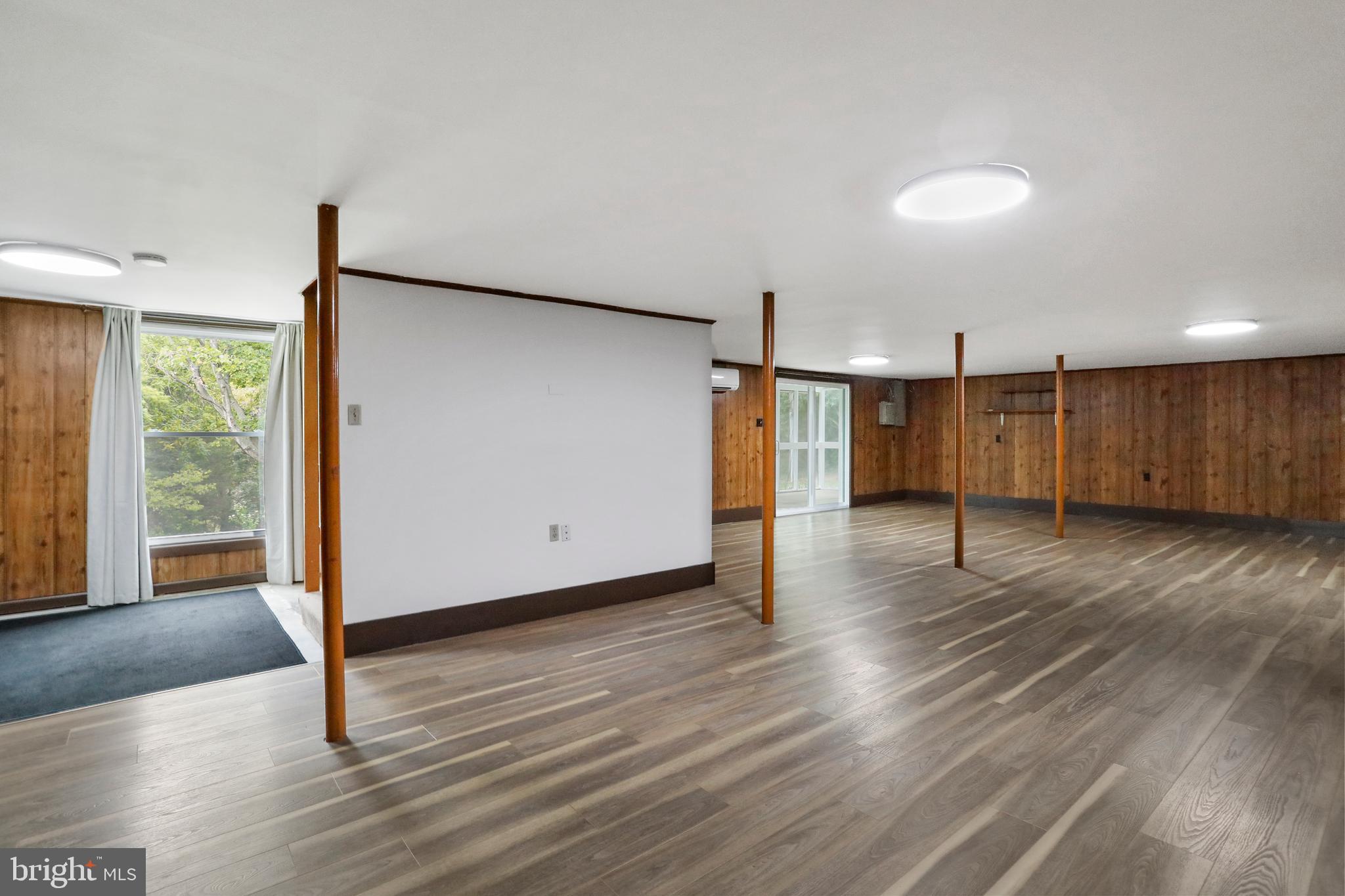 INDIAN SPRING PARK - Residential