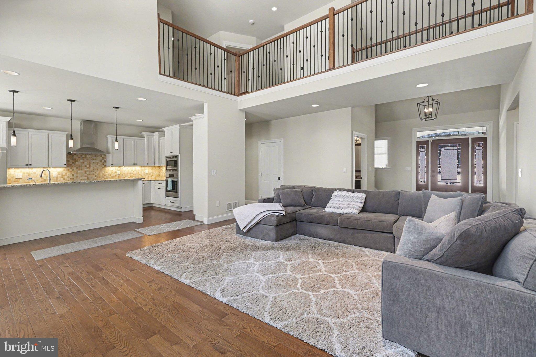 MOUNTAINDALE - Residential