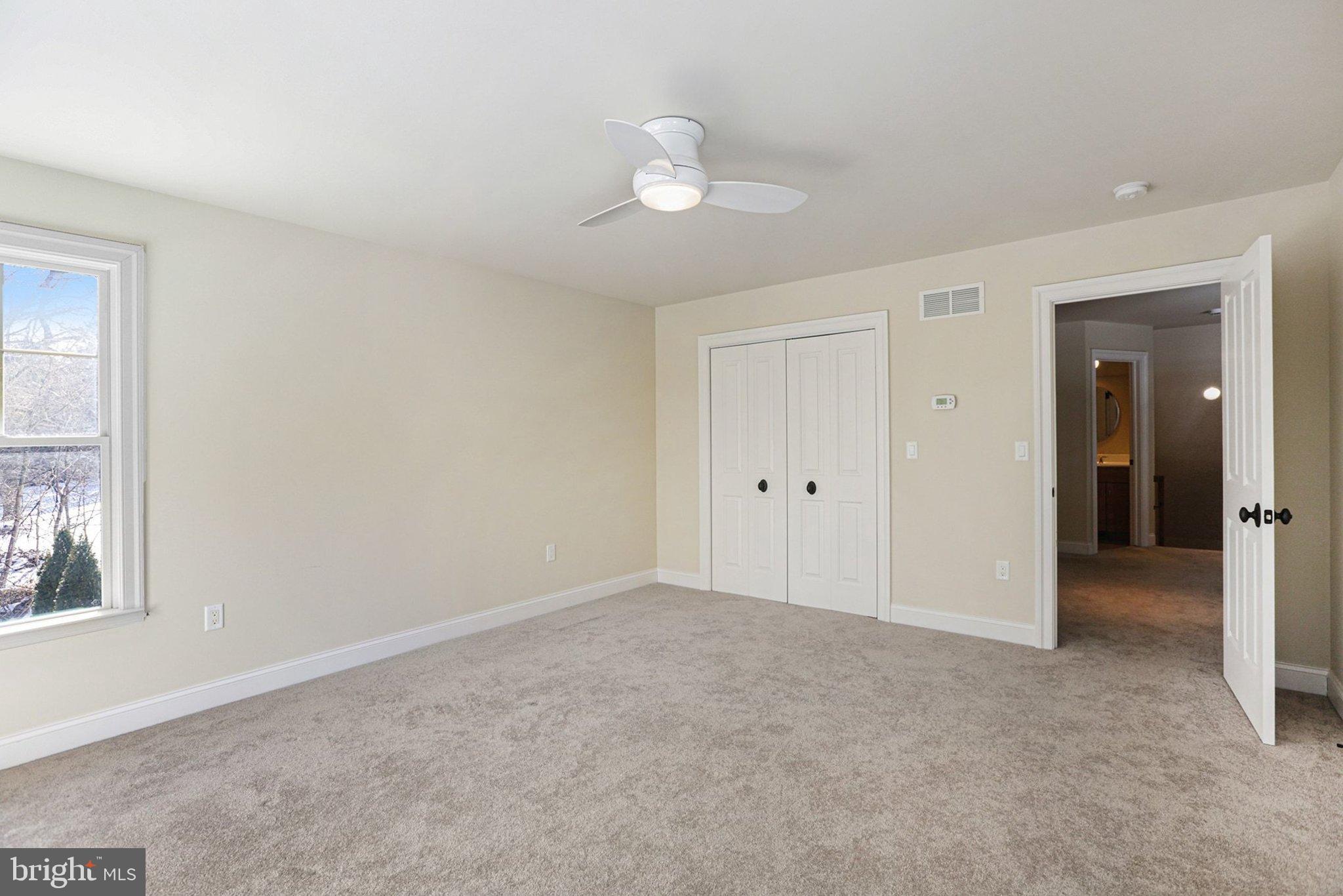 MOUNTAINDALE - Residential