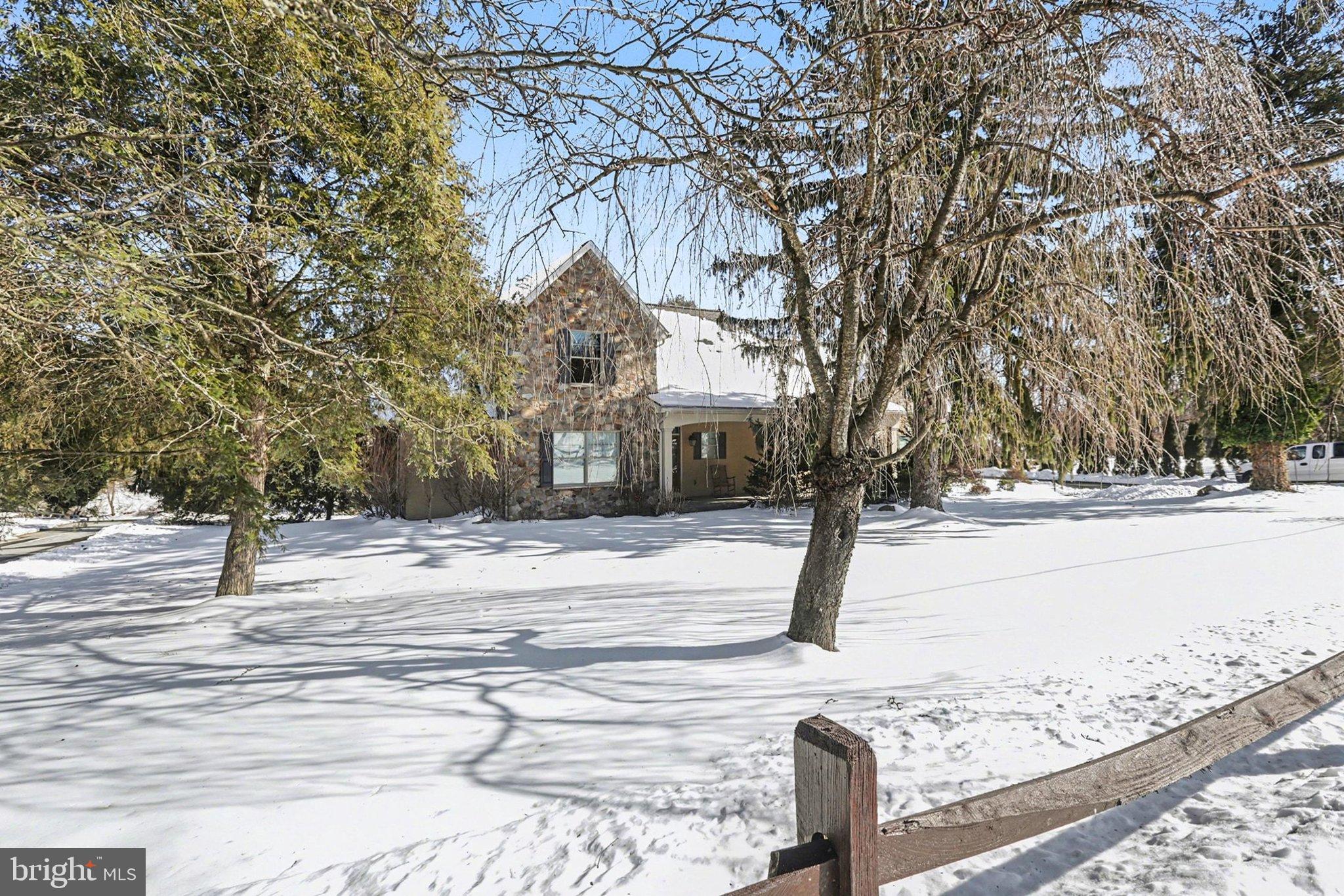 MOUNTAINDALE - Residential