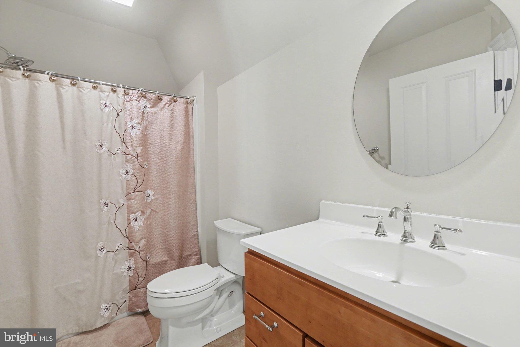 MOUNTAINDALE - Residential