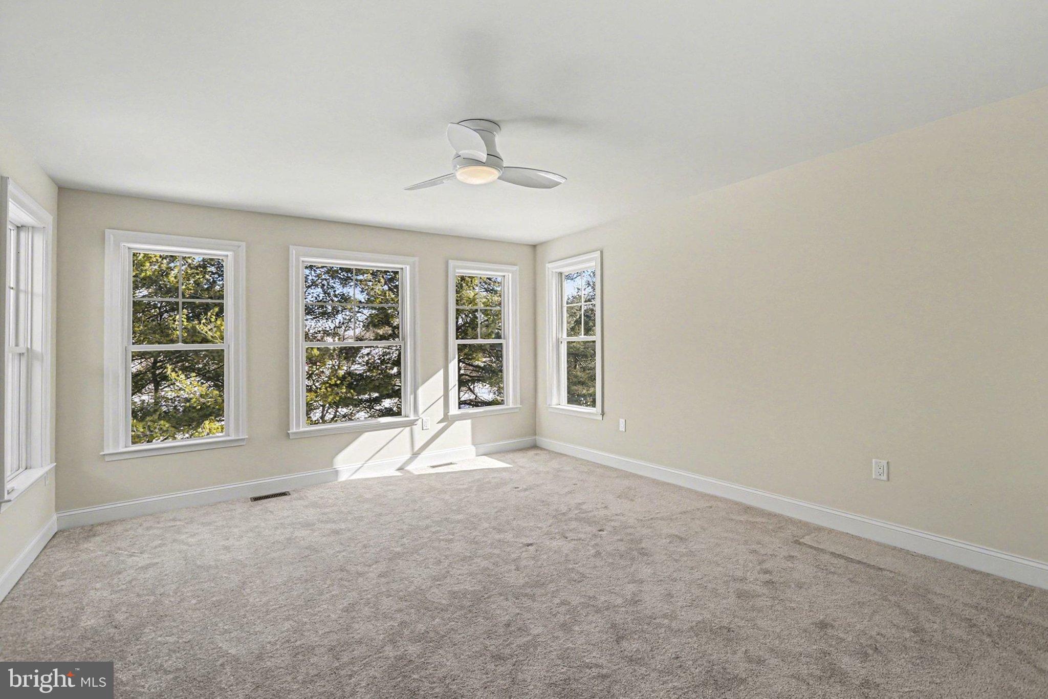 MOUNTAINDALE - Residential