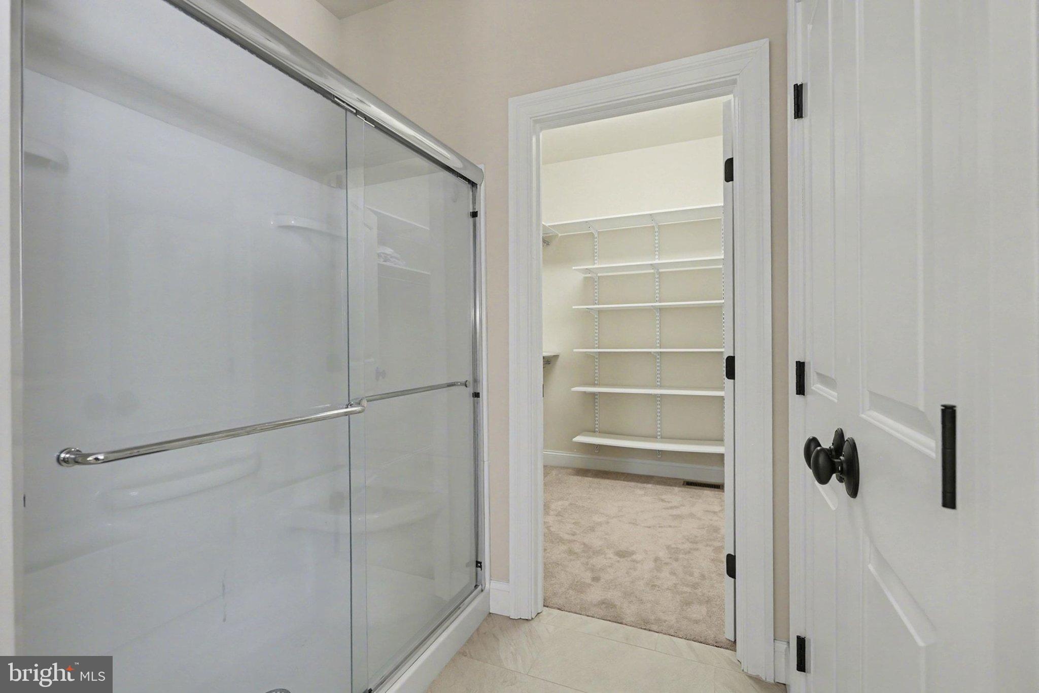 MOUNTAINDALE - Residential