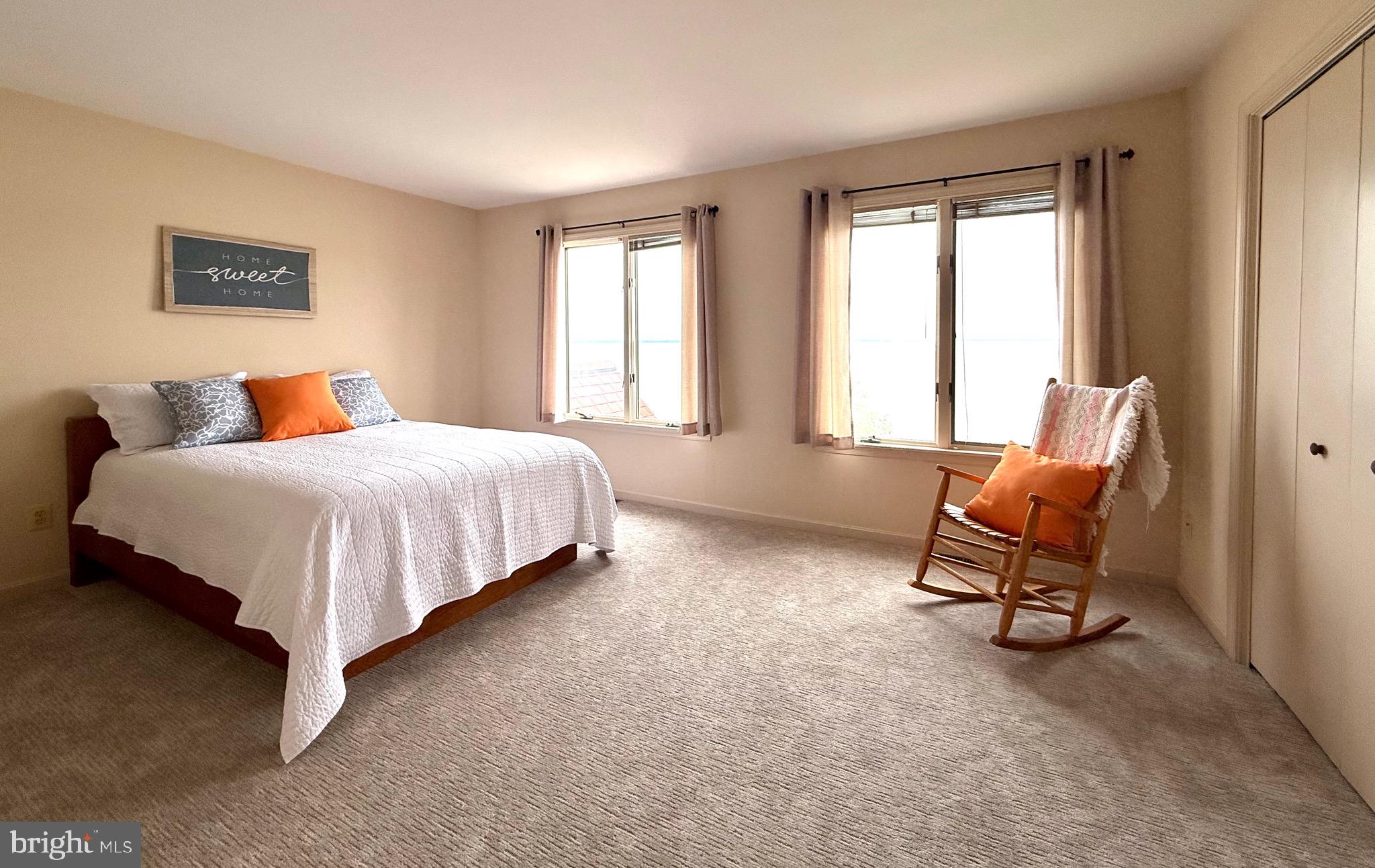 QUEENS LANDING - Residential