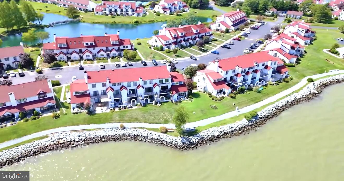 QUEENS LANDING - Residential