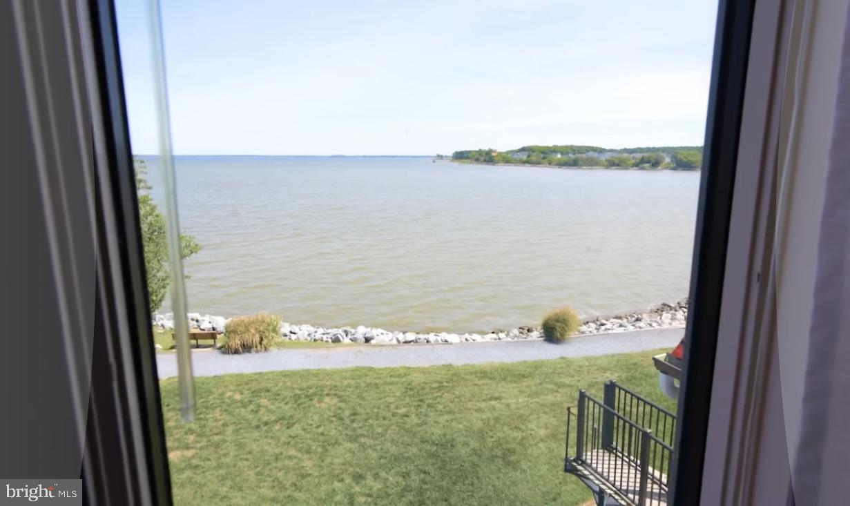 QUEENS LANDING - Residential