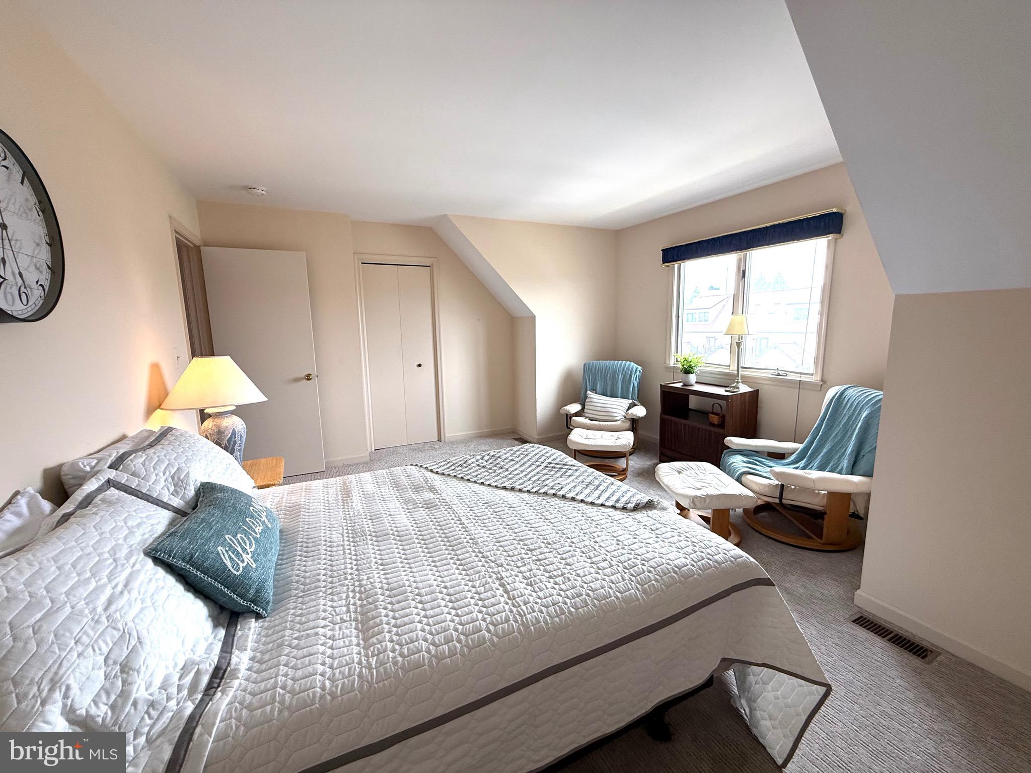 QUEENS LANDING - Residential