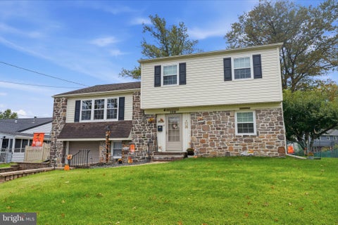 Photo of 108 Hogeland Road, SOUTHAMPTON, PA 18966 (MLS # PABU2133684)