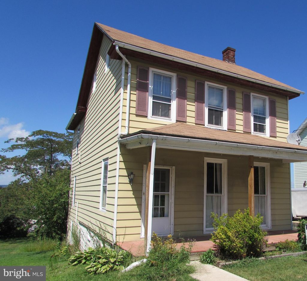 Photo of 843 Newport Avenue, GAP, PA 17527 (MLS # PALA2076762)