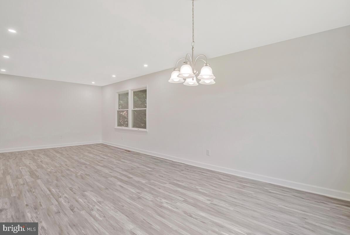 COLUMBIA HILLS - Residential