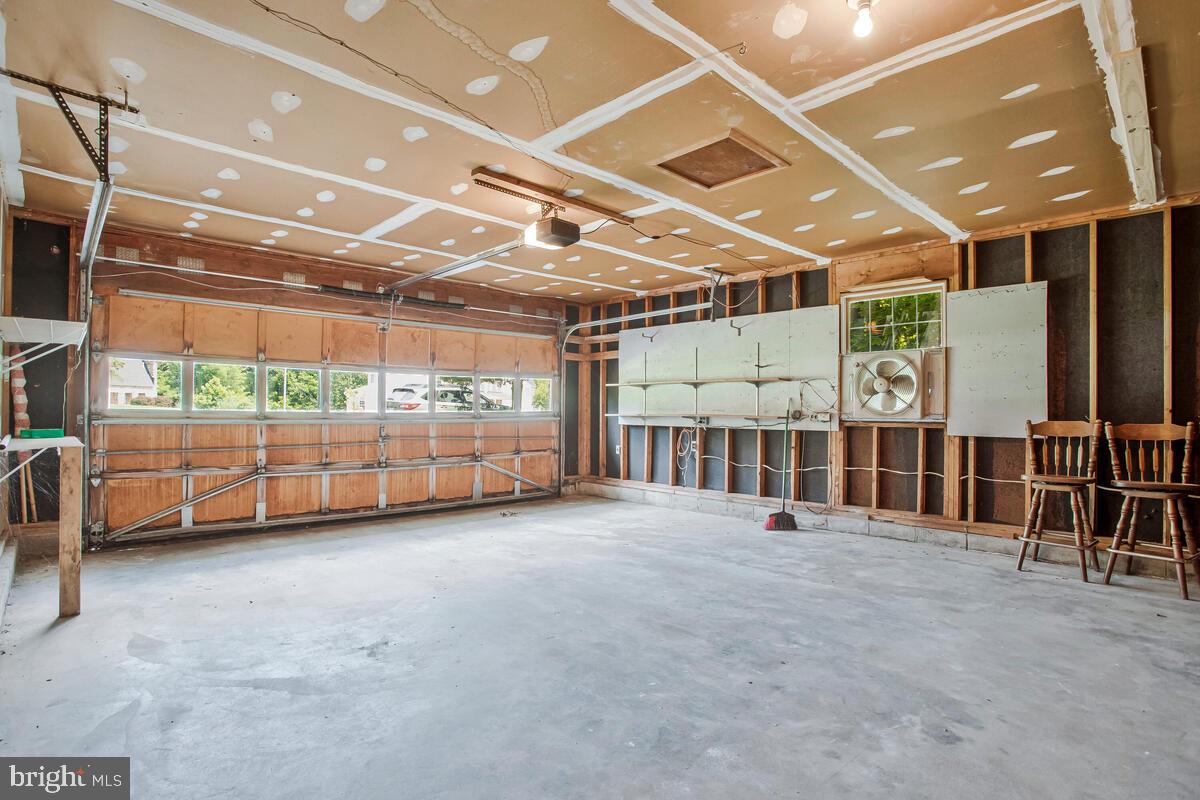 COLUMBIA HILLS - Residential