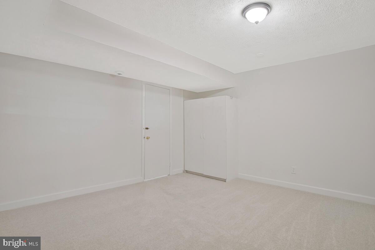 COLUMBIA HILLS - Residential