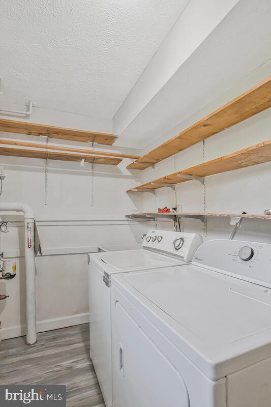 COLUMBIA HILLS - Residential