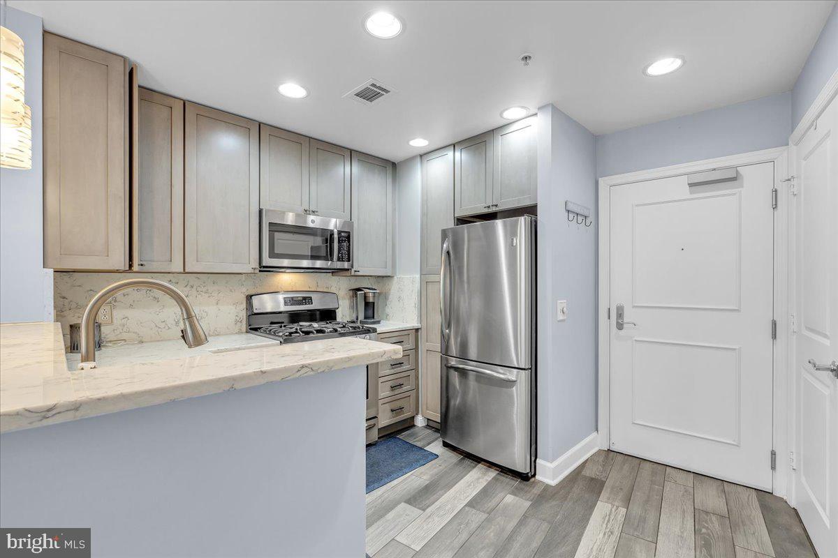 3650 S GLEBE ROAD 263