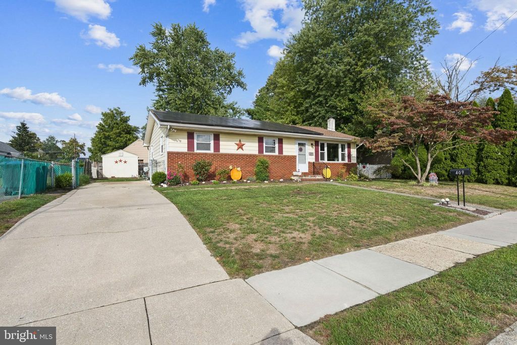 Photo of 409 9th Avenue, LINDENWOLD, NJ 08021 (MLS # NJCD2102712)