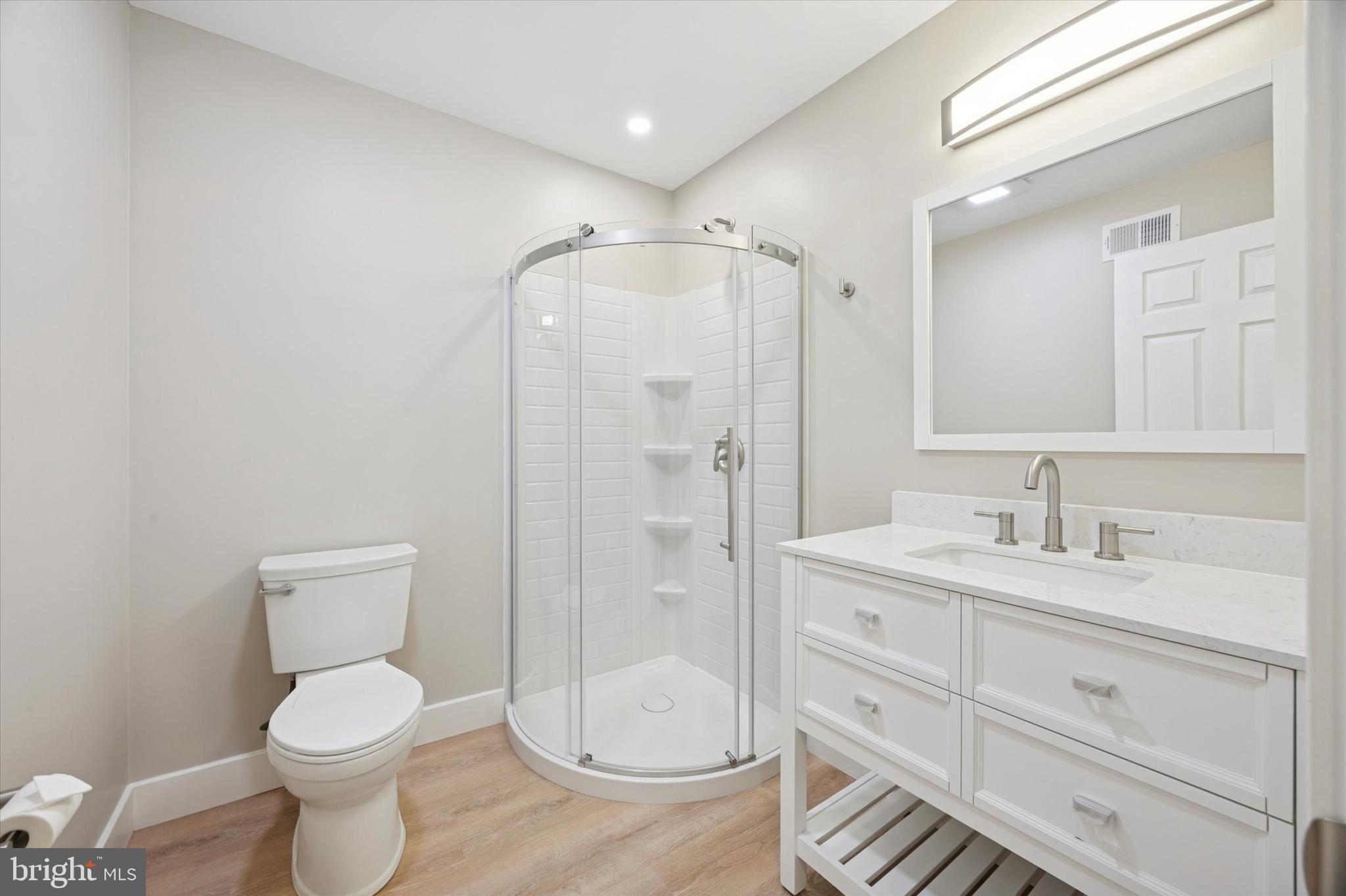 LESTER - Residential Lease