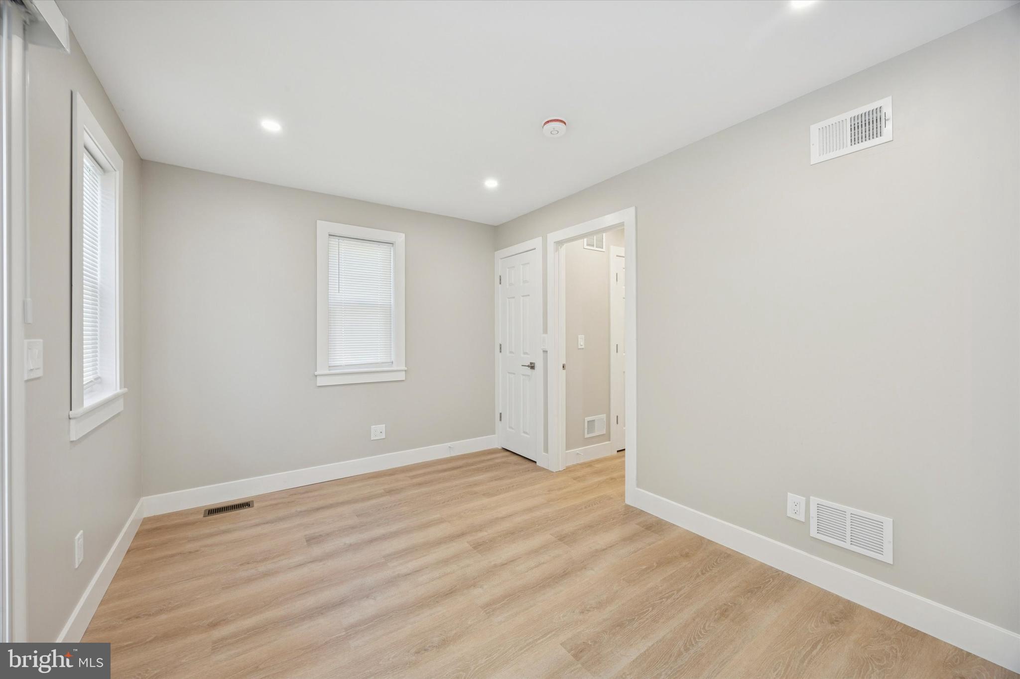 LESTER - Residential Lease