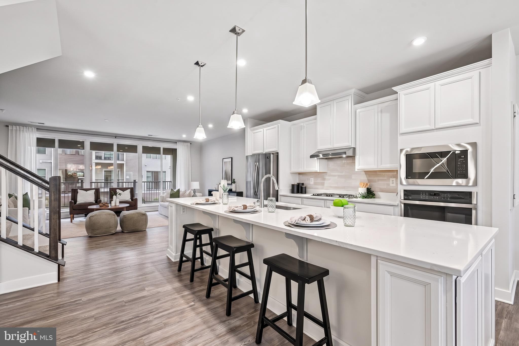 PADDOCK POINTE - Residential
