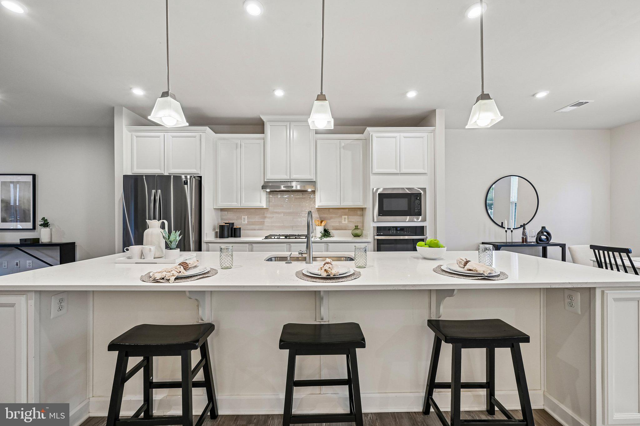 PADDOCK POINTE - Residential