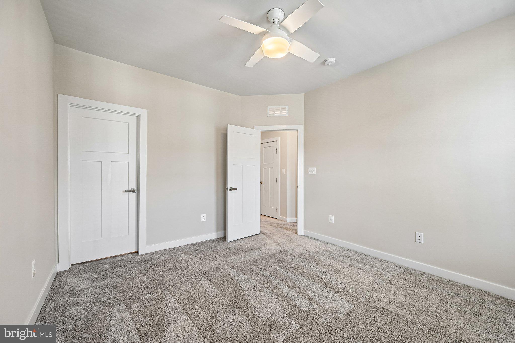 PADDOCK POINTE - Residential