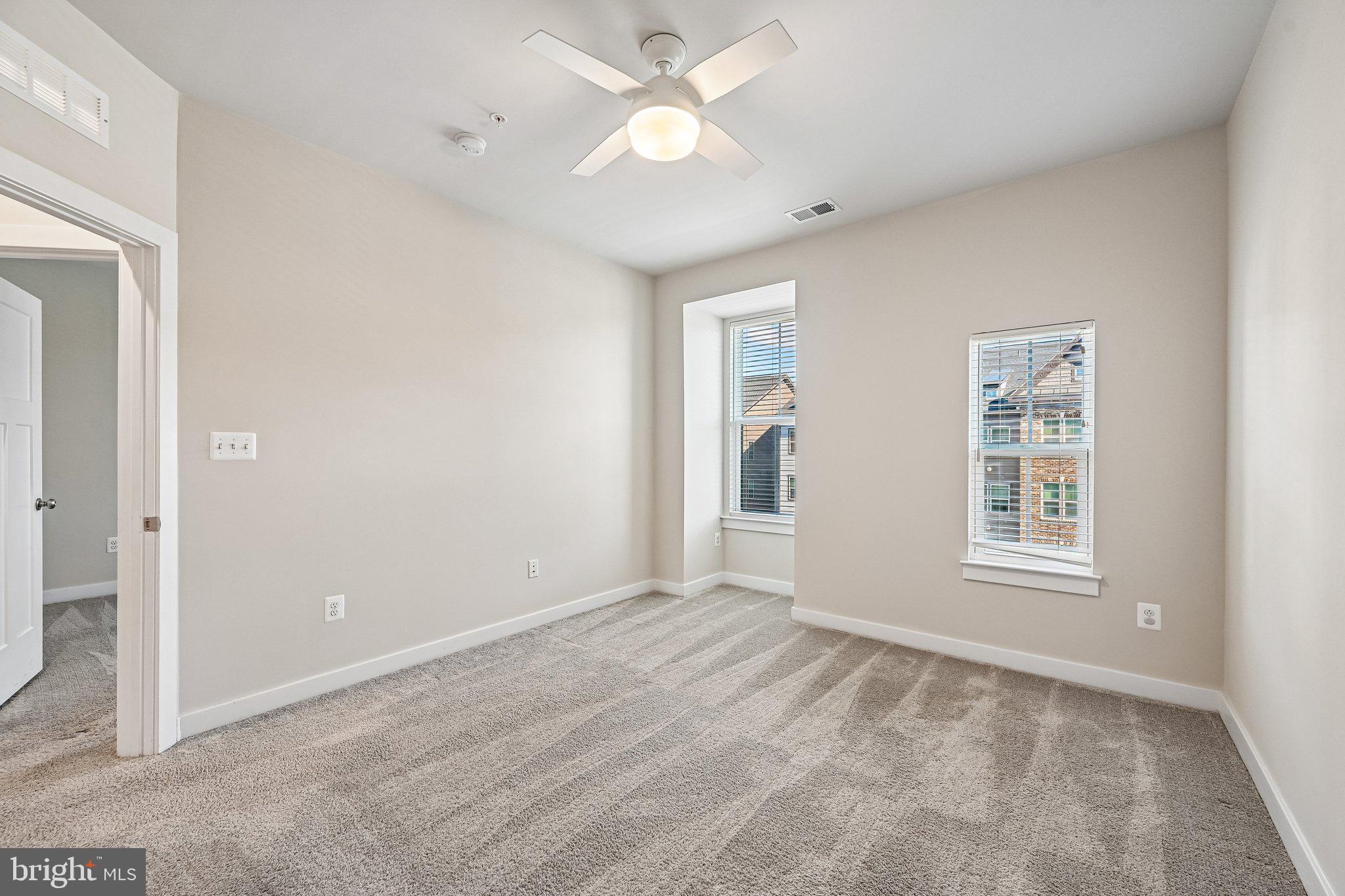 PADDOCK POINTE - Residential