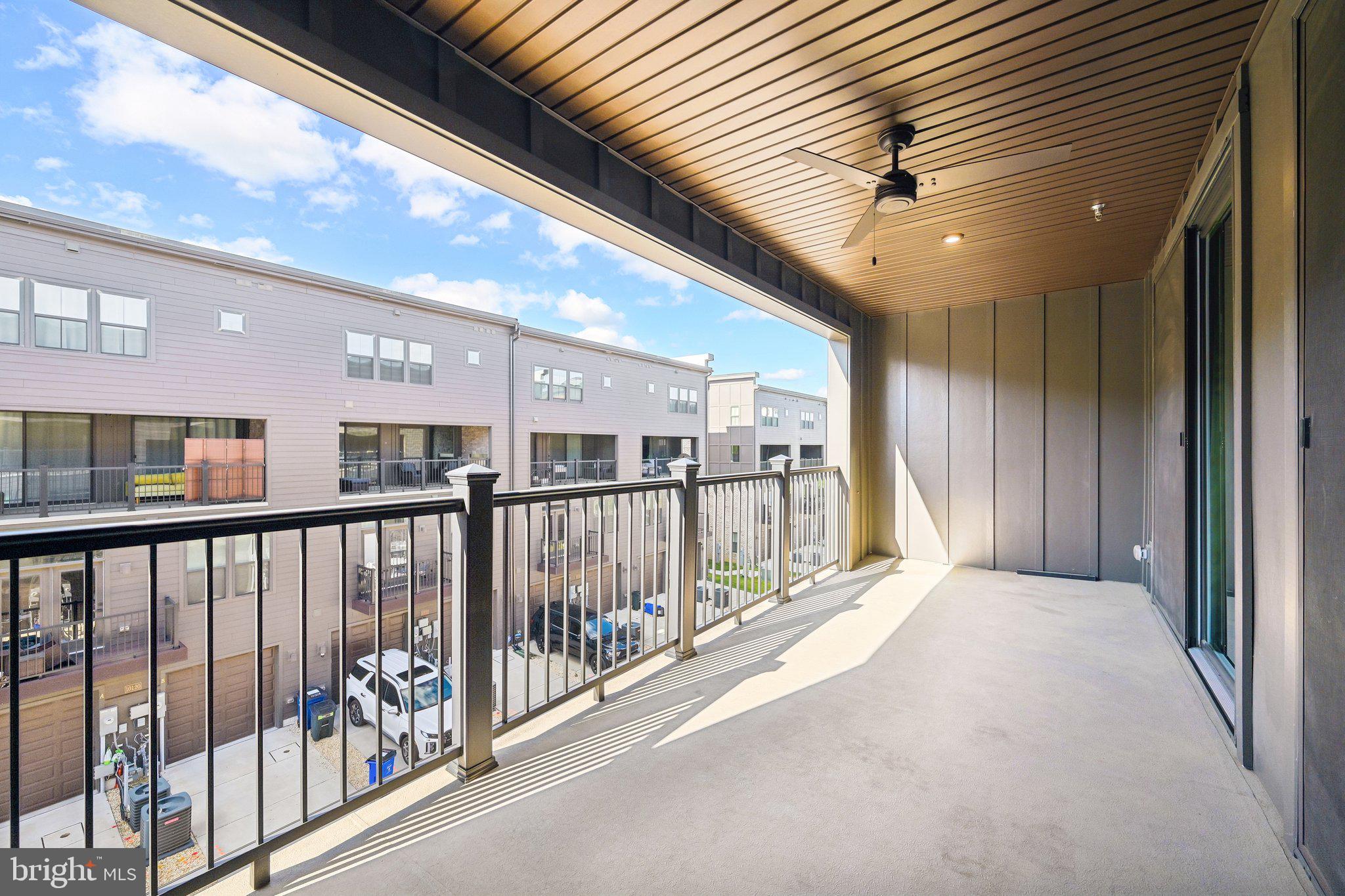 PADDOCK POINTE - Residential