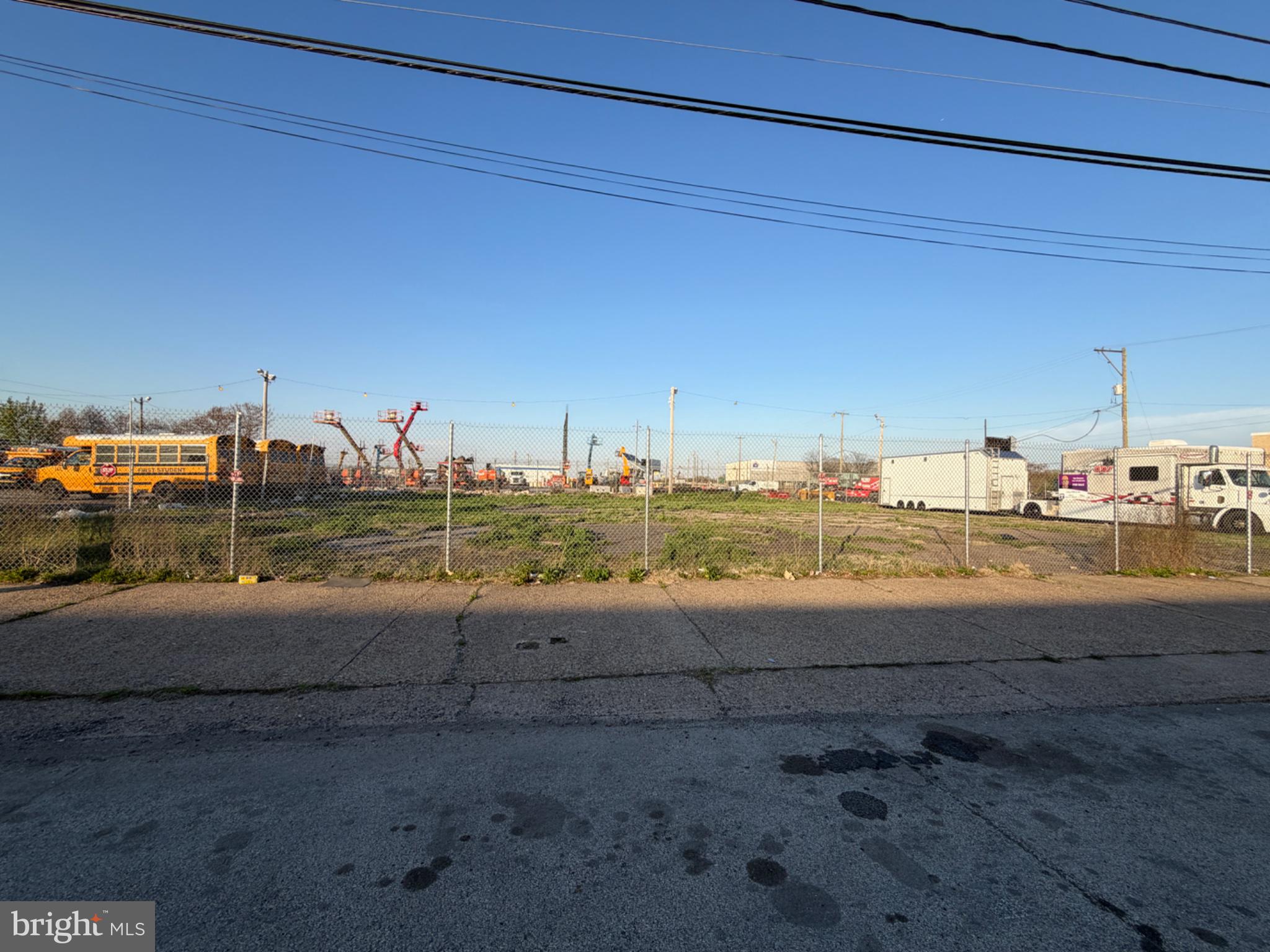 PORT RICHMOND - Commercial Sale