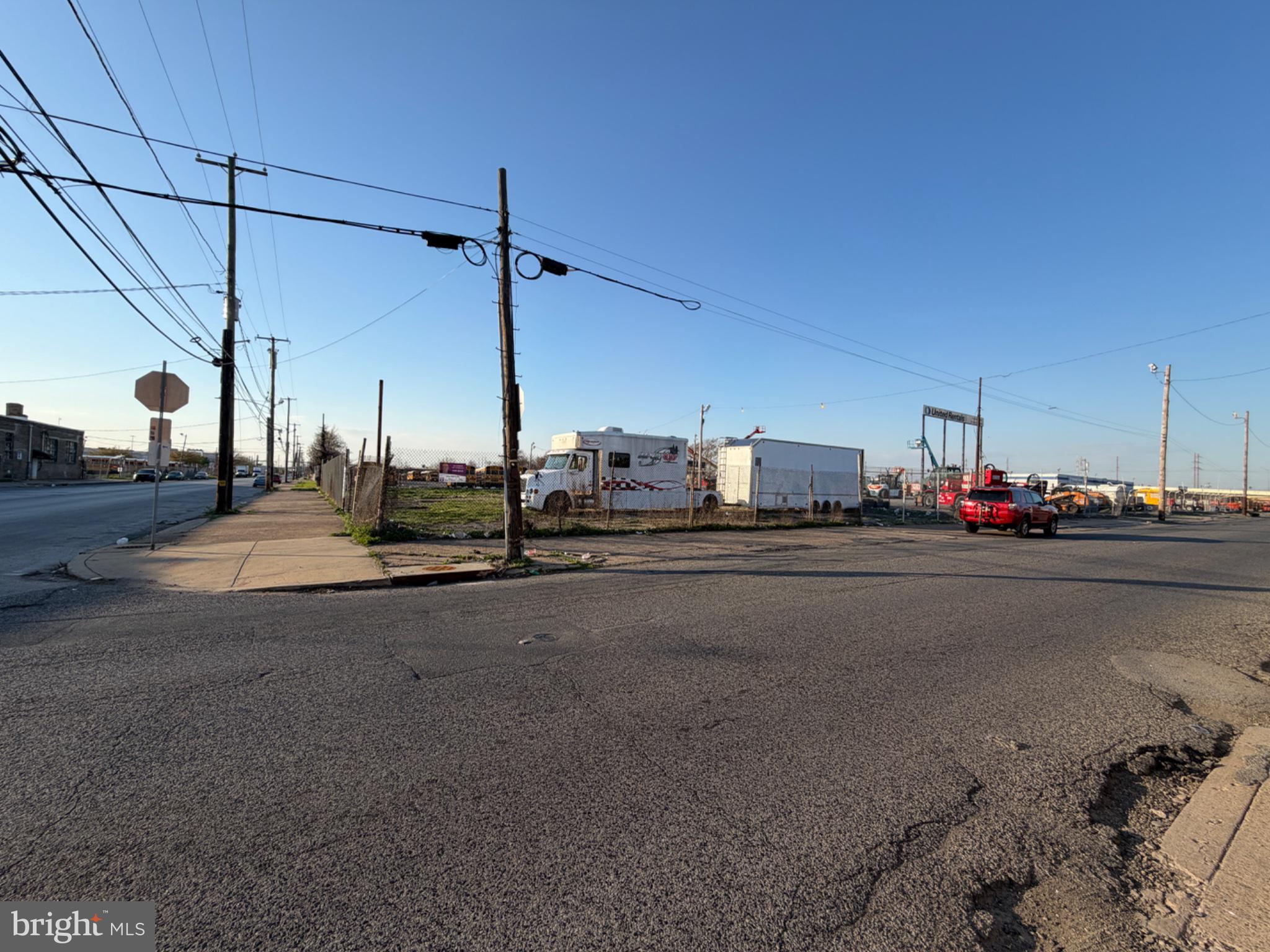 PORT RICHMOND - Commercial Sale