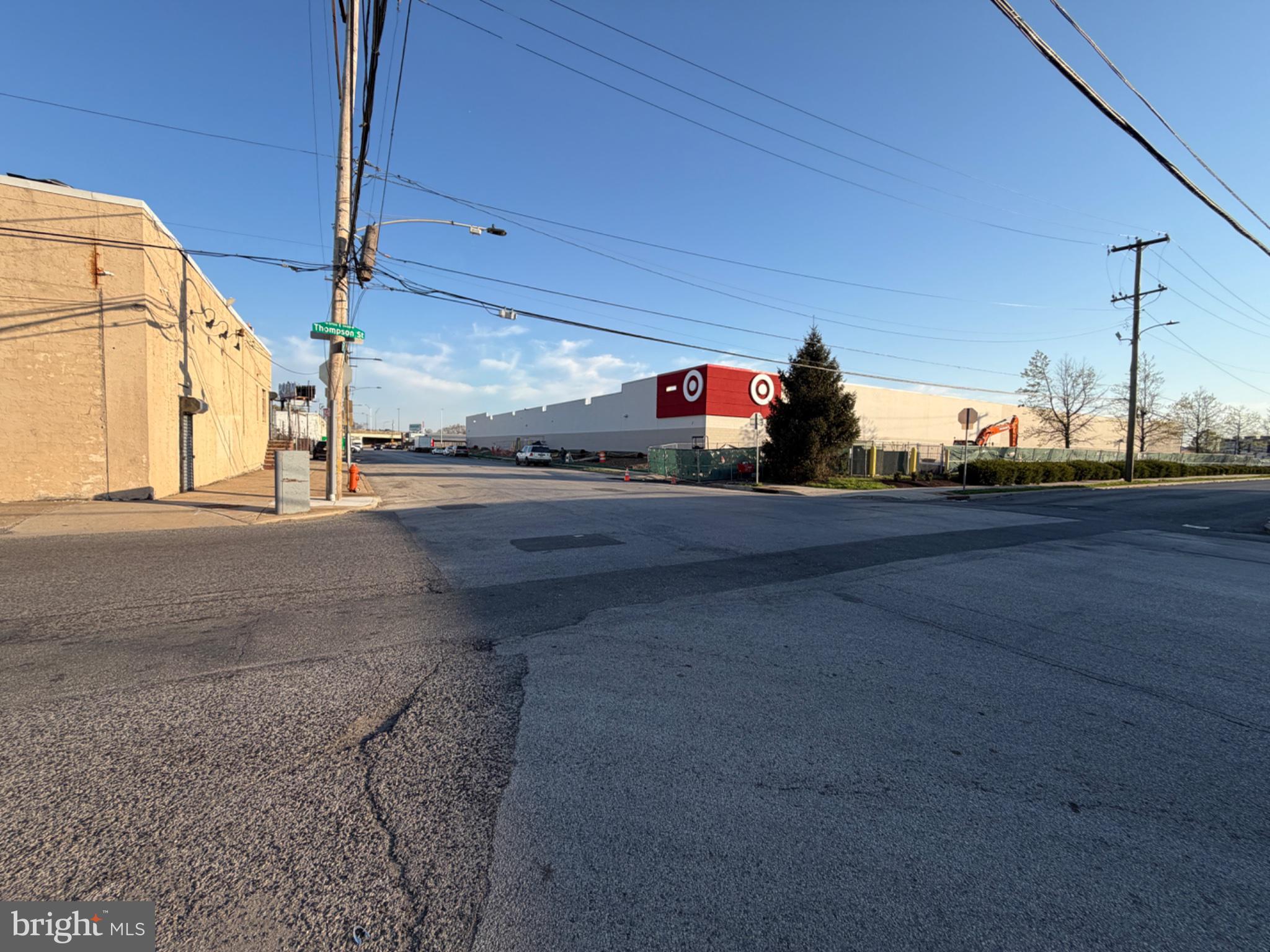 PORT RICHMOND - Commercial Sale
