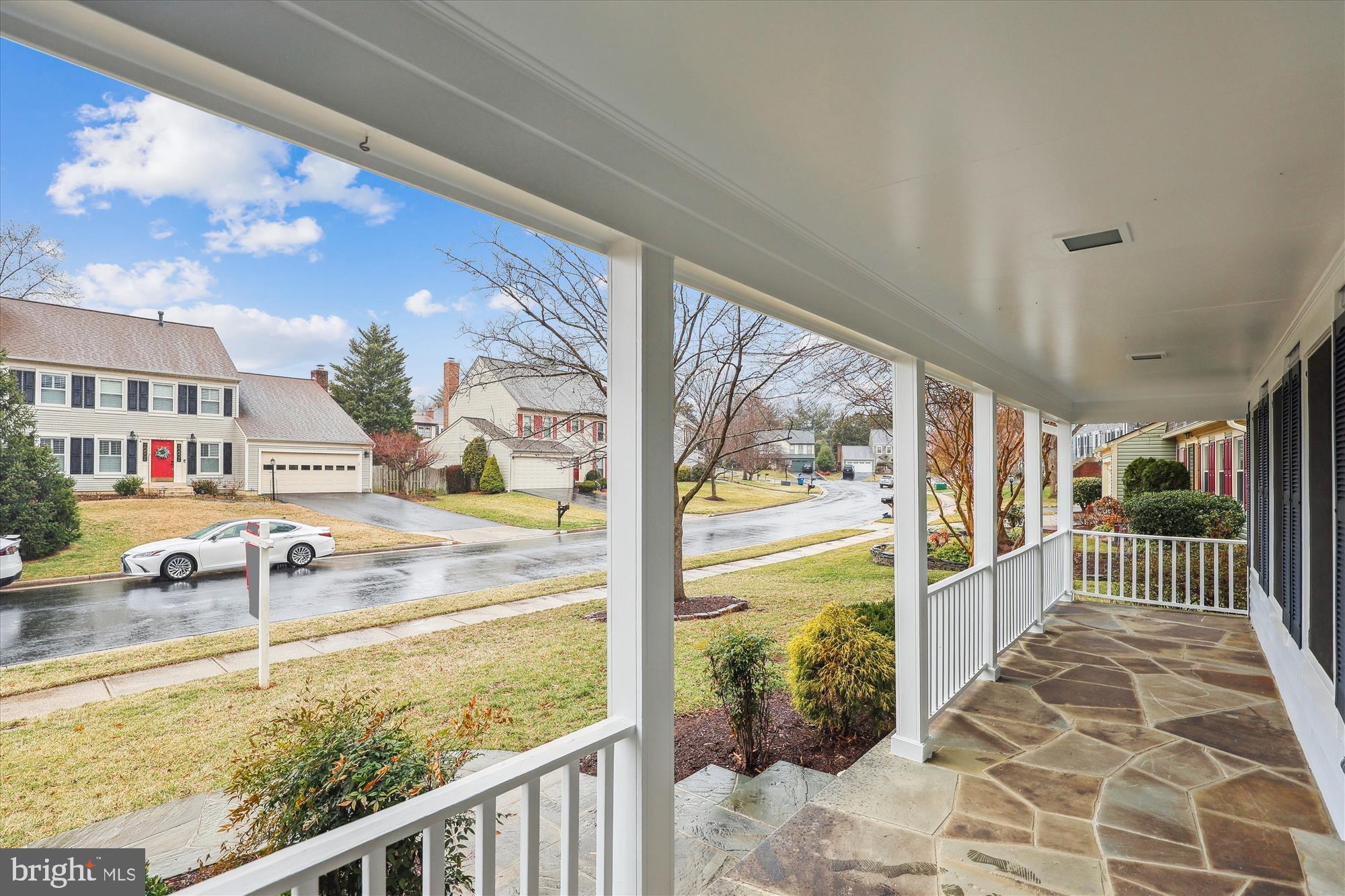 LAKE DEVEREUX - Residential