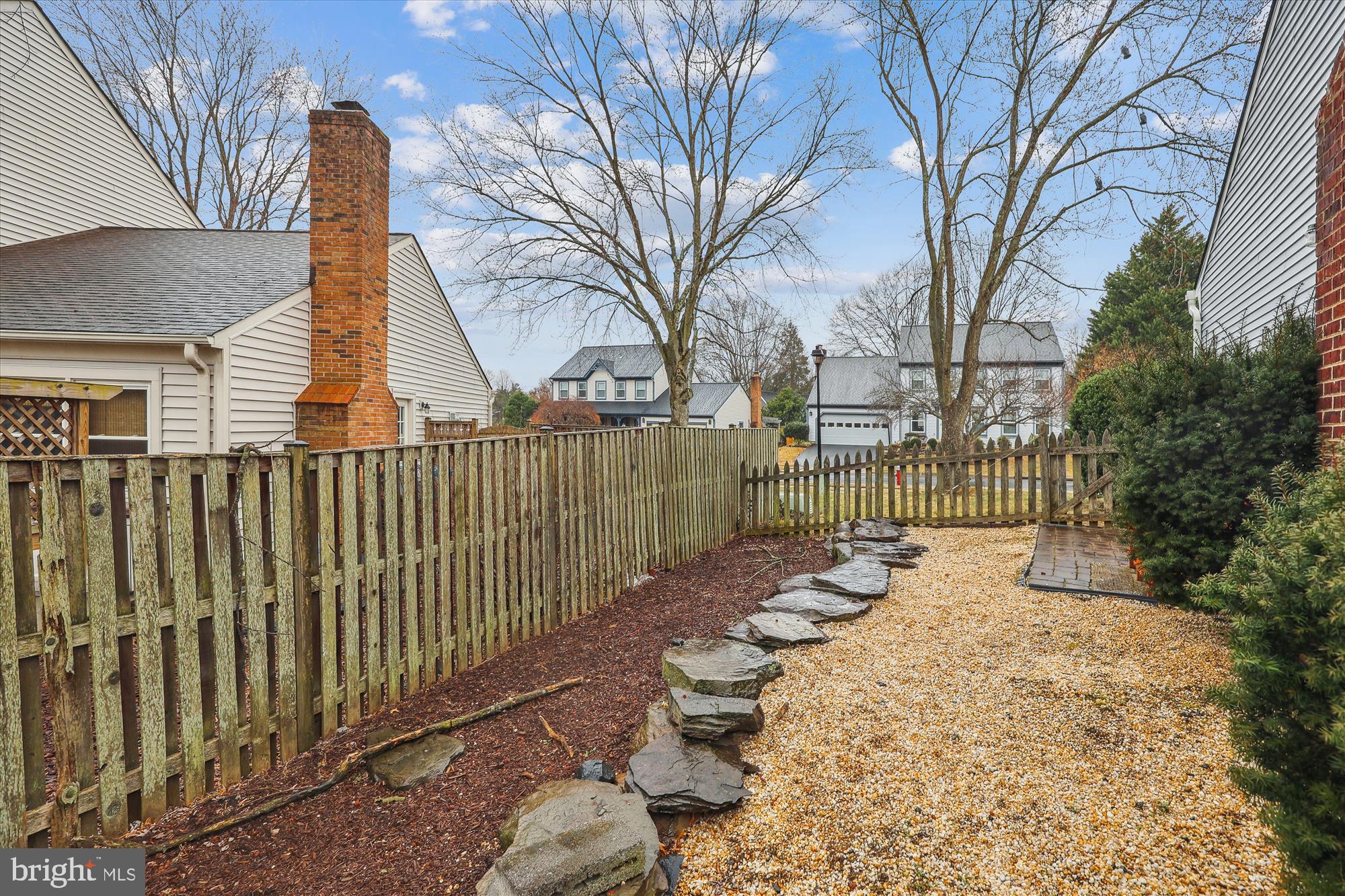 LAKE DEVEREUX - Residential