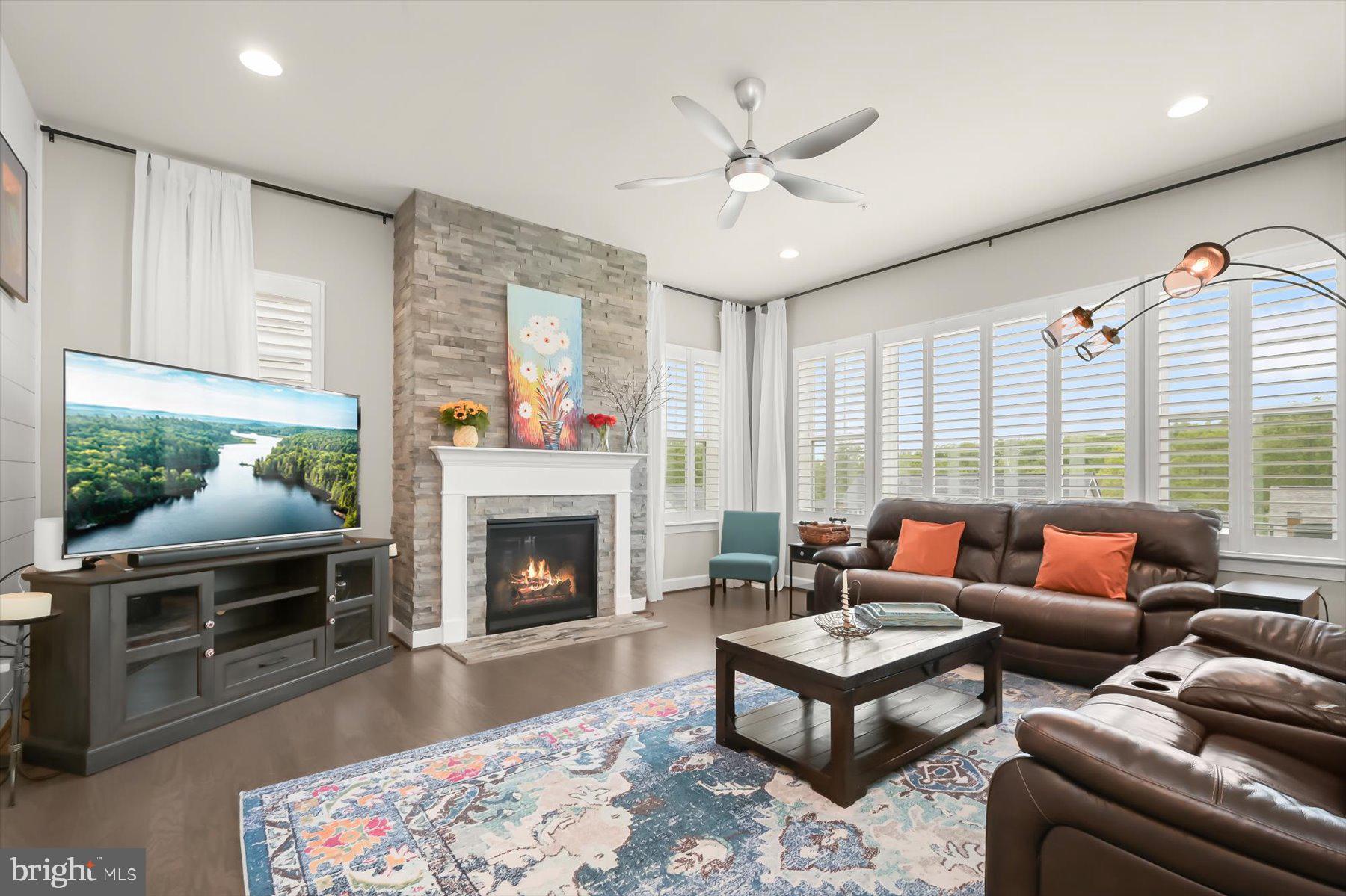 ASPEN NORTH AT LAKE LINGANORE - Residential