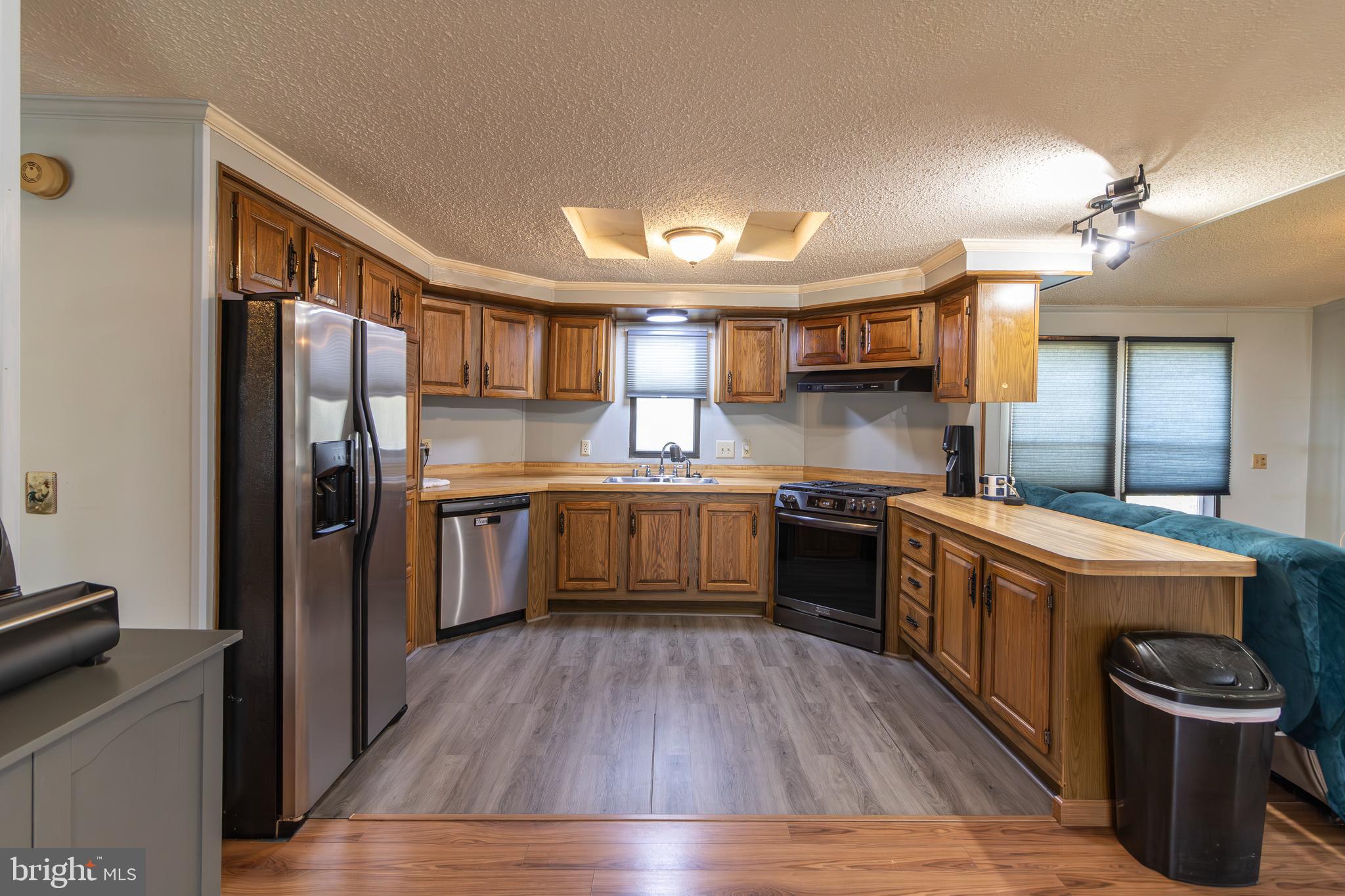 MILL CREEK ESTATES - Residential