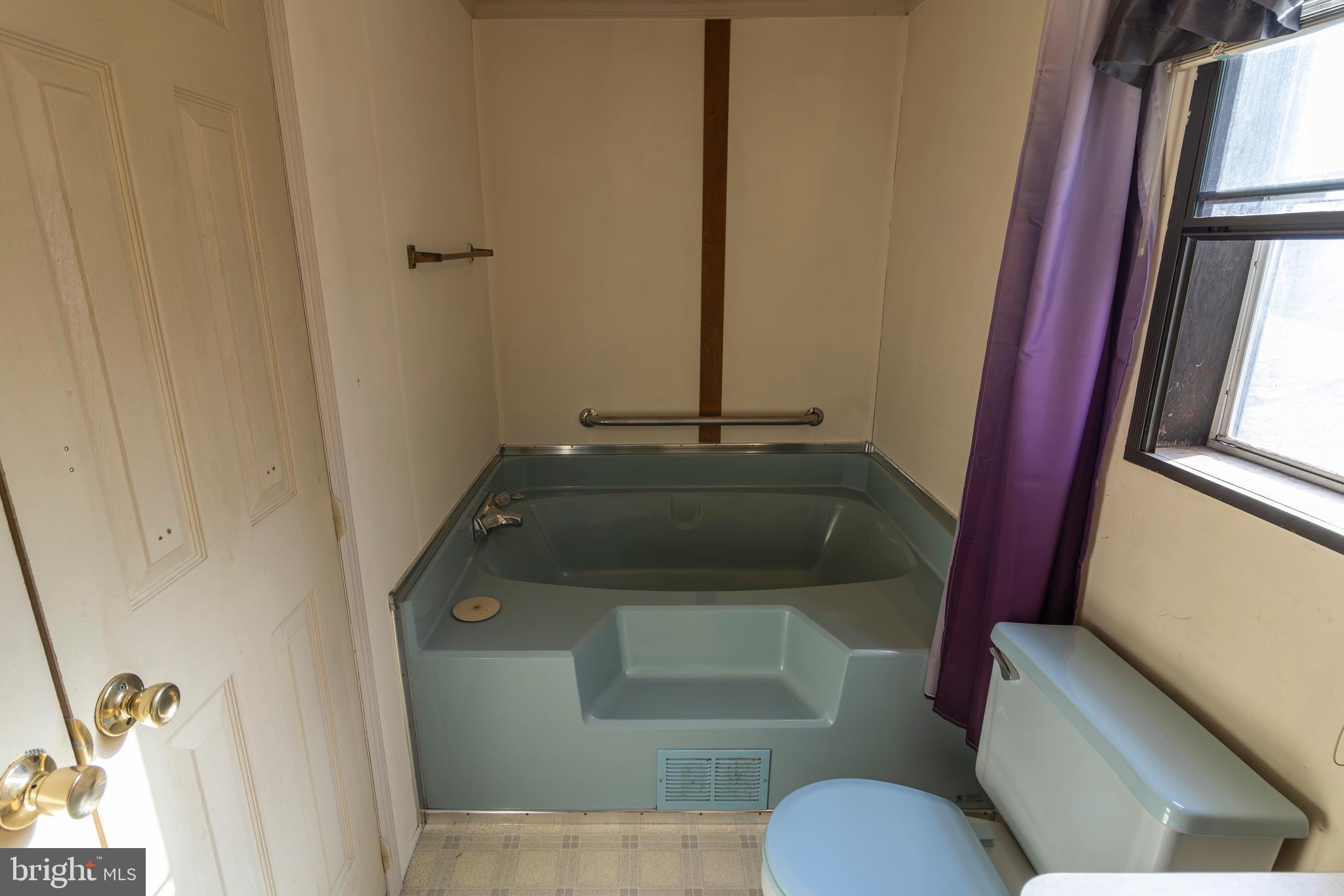 MILL CREEK ESTATES - Residential