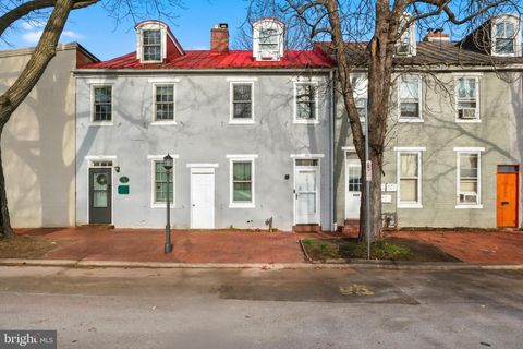 547 S FRONT STREET HARRISBURG PA 17104