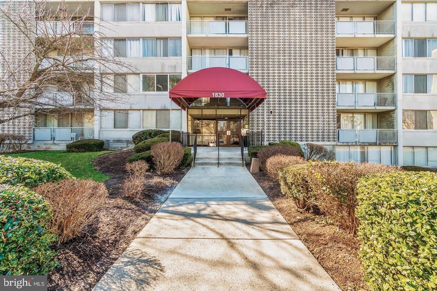 Welcome home to this move in ready One Bedroom at Presidential Park Condos! This turnkey home is an excellent value with real hardwood flooring, huge balcony, updated windows and sliding door, Eastern exposure so tons of morning light. It is ready to move in.
