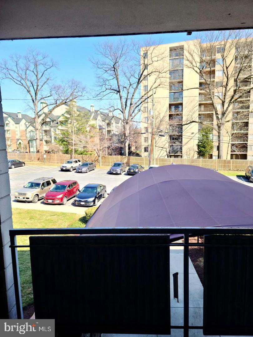 PRESIDENTIAL PARK - Residential Lease