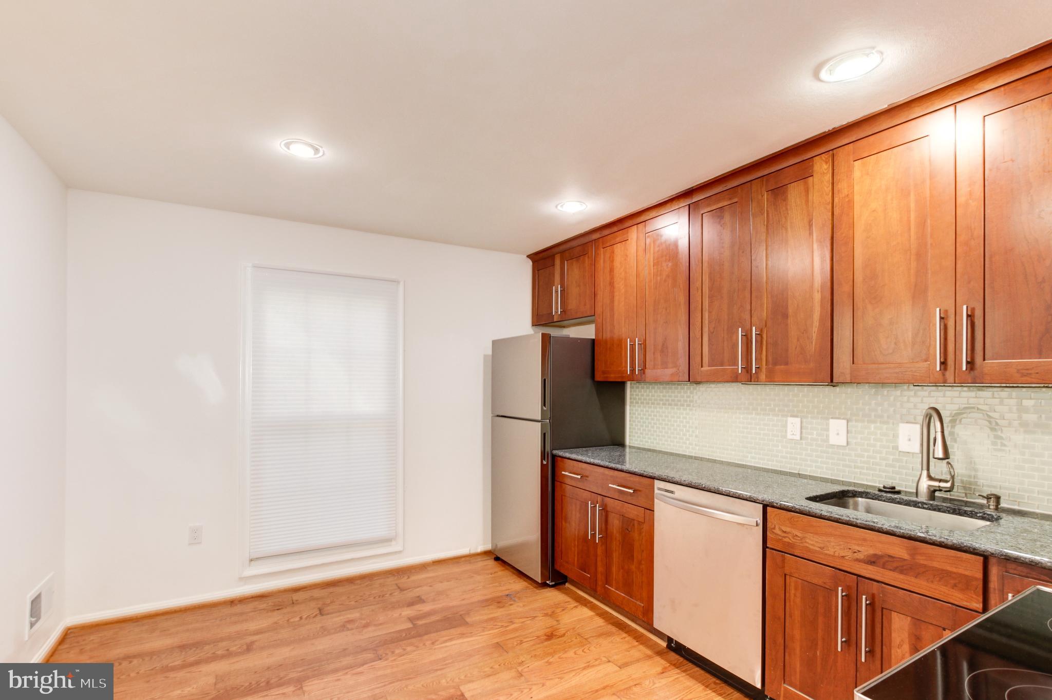 WESTLAKE TERRACE - Residential Lease