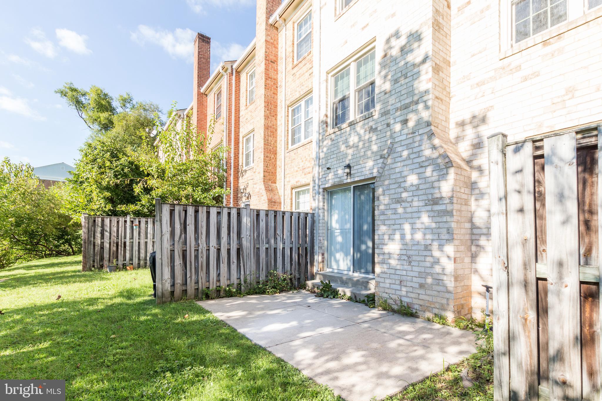 WESTLAKE TERRACE - Residential Lease