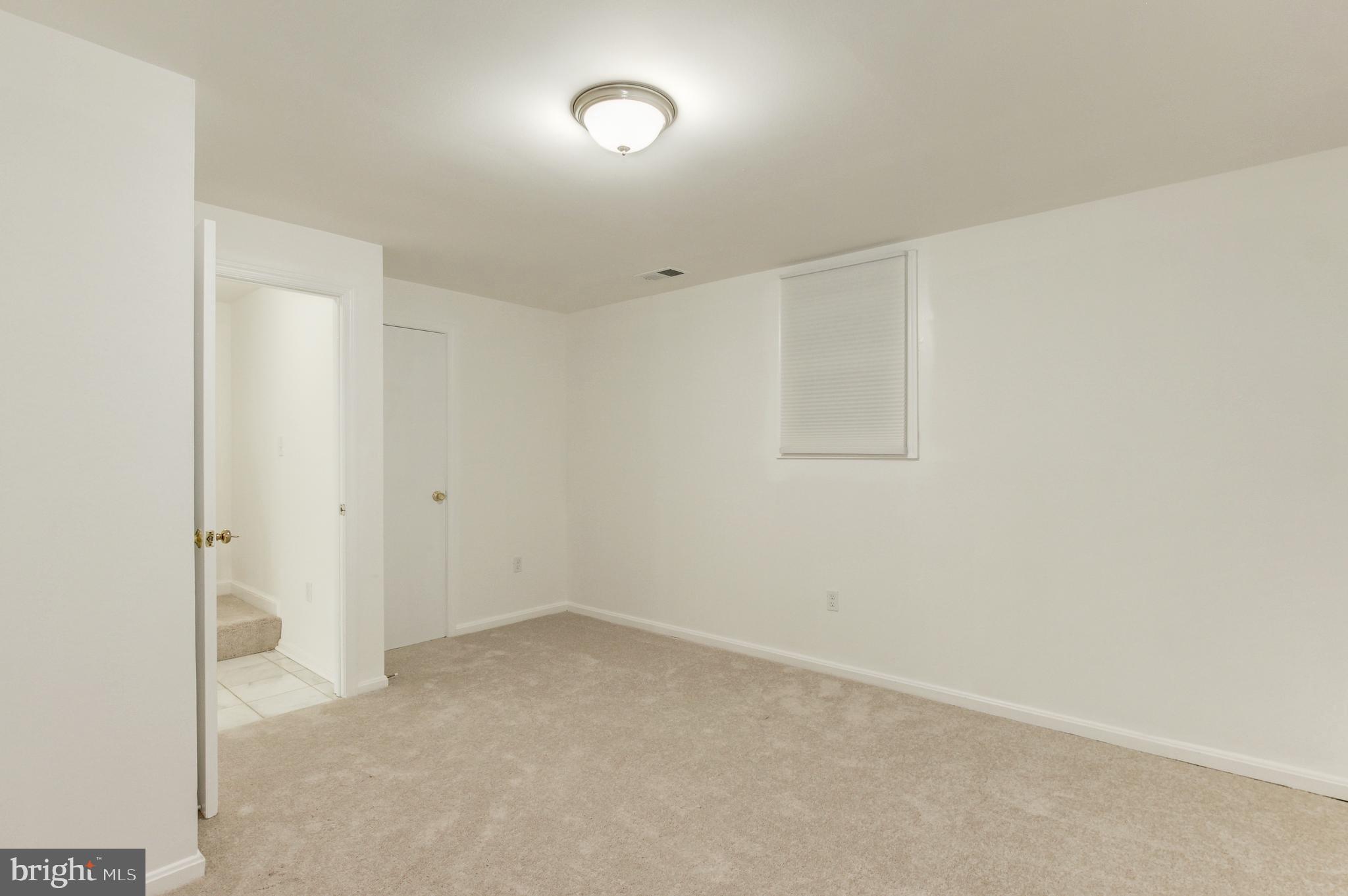 WESTLAKE TERRACE - Residential Lease